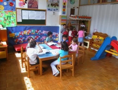 Κλειστοί οι δημοτικοί παιδικοί σταθμοί στην Ελλάδα την Δευτέρα